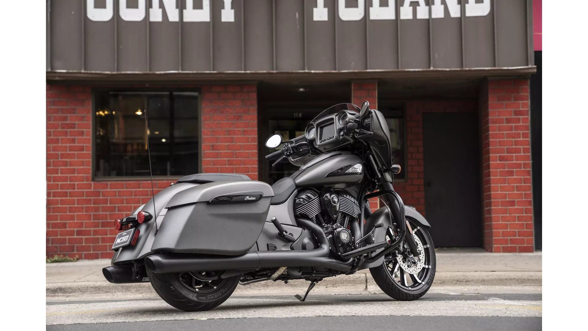 Indian Chieftain Dark Horse - Image 9 Indian Chieftain Dark Horse - Image 9