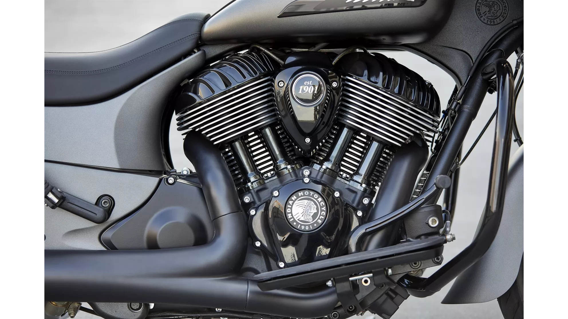 Indian Chieftain Dark Horse - Image 14 Indian Chieftain Dark Horse - Image 14