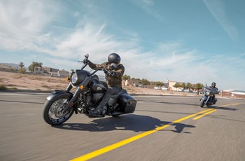 Indian Springfield Dark Horse 2021 - Bild 4