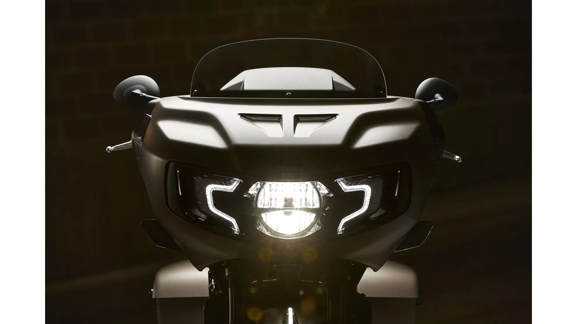 Indian Challenger Dark Horse - Image 2 Indian Challenger Dark Horse - Image 2