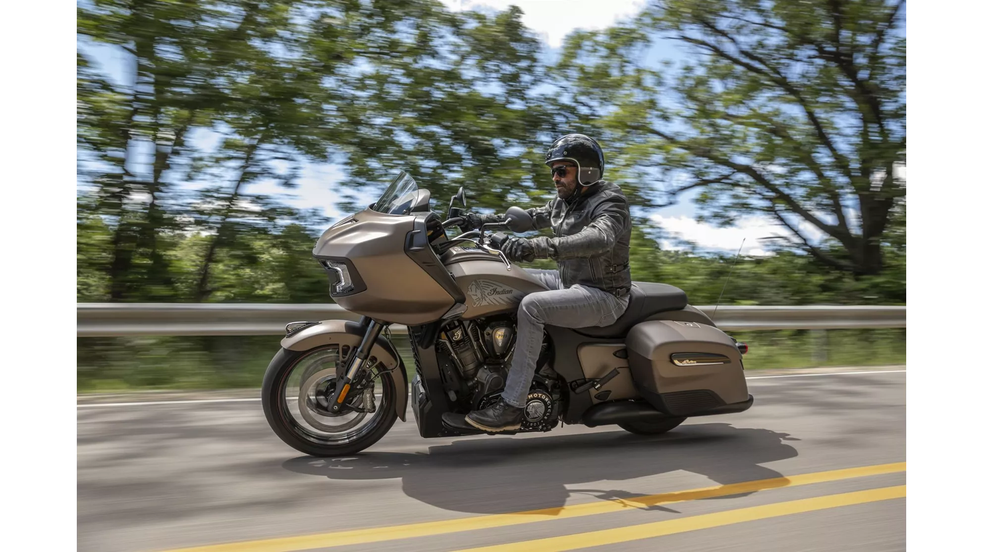 Indian Challenger Dark Horse - Image 1 Indian Challenger Dark Horse - Image 1