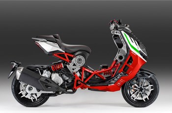 Italjet Dragster 125 4T 2021 - Bild 2 Italjet Dragster 125 4T 2021 - Bild 2