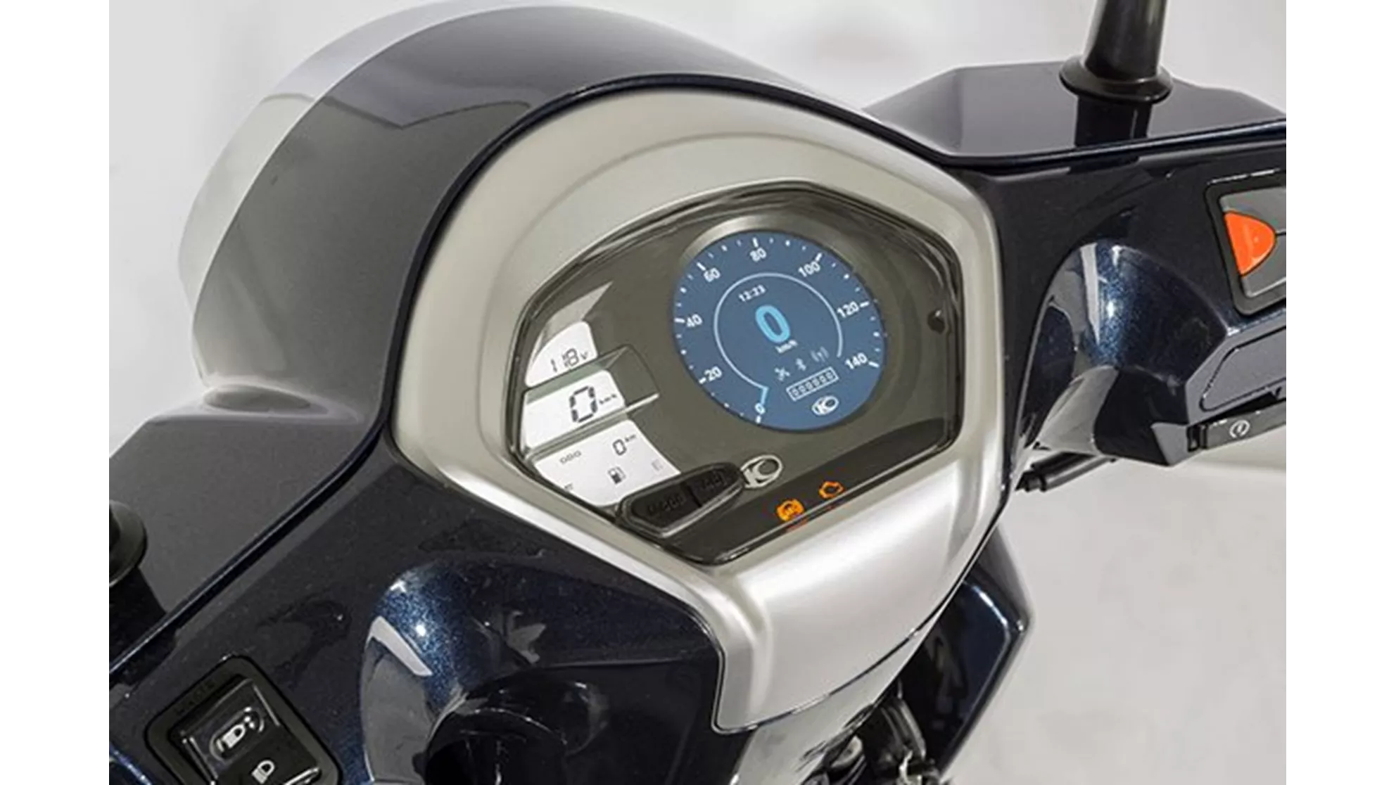 Kymco Like II 125i ABS Exclusive - Image 3 Kymco Like II 125i ABS Exclusive - Image 3