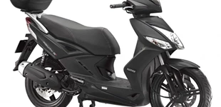 Yamaha XMAX 125 Tech MAX+ 2025 vs Kymco Agility 16 Plus 125i CBS 2021 Yamaha XMAX 125 Tech MAX+ 2025 vs Kymco Agility 16 Plus 125i CBS 2021