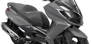 Kymco New Downtown 350i ABS 2021 vs BMW C 400 GT 2023 Kymco New Downtown 350i ABS 2021 vs BMW C 400 GT 2023