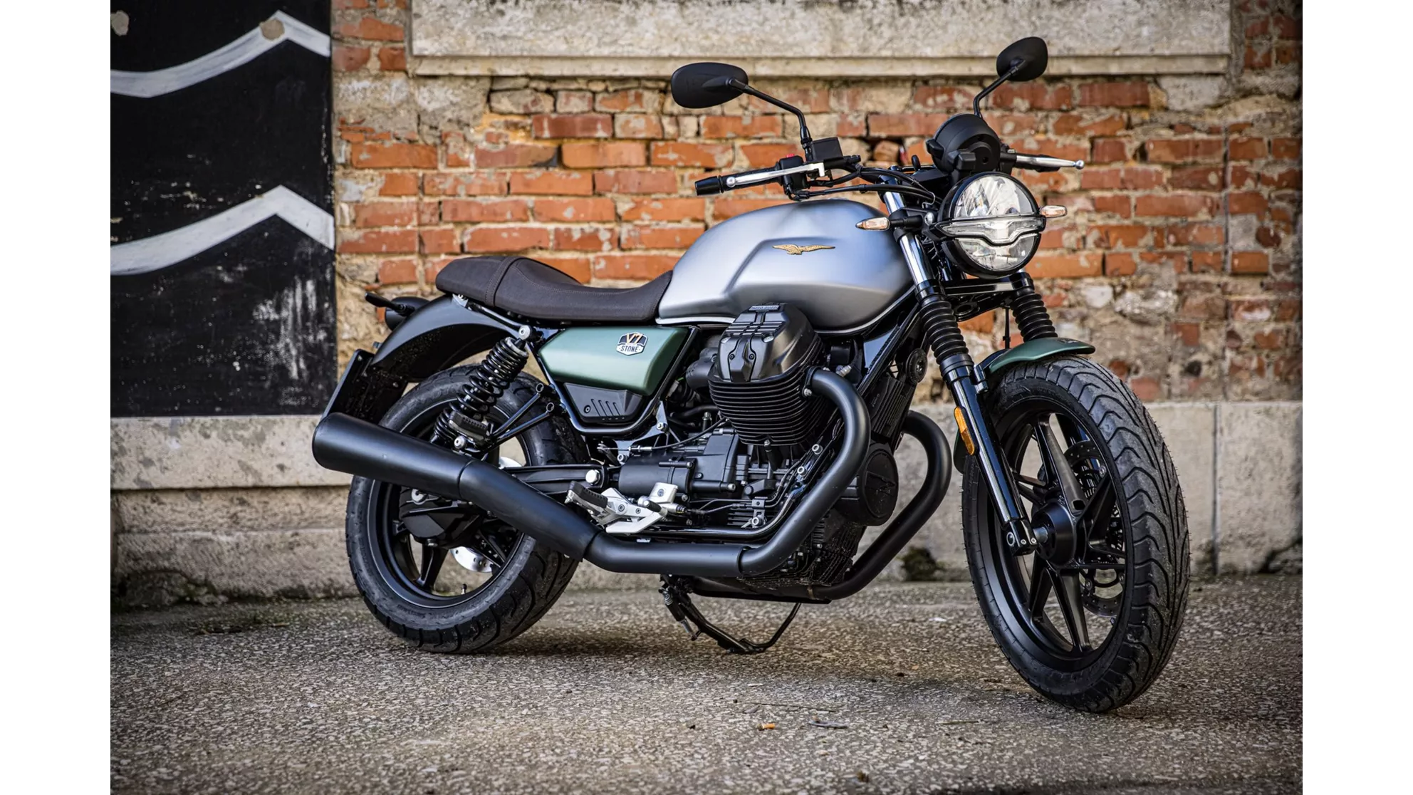 Moto Guzzi V7 Stone Centenario - Image 12 Moto Guzzi V7 Stone Centenario - Image 12