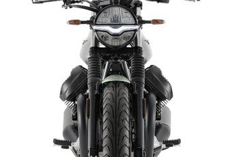 Moto Guzzi V7 Stone Centenario 2021 - Bild 15 Moto Guzzi V7 Stone Centenario 2021 - Bild 15