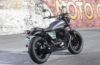 Moto Guzzi V9 Bobber Centenario 2021 - Bild 18 Moto Guzzi V9 Bobber Centenario 2021 - Bild 18