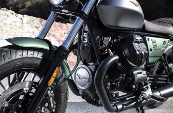 Moto Guzzi V9 Bobber Centenario 2021 - Bild 22 Moto Guzzi V9 Bobber Centenario 2021 - Bild 22