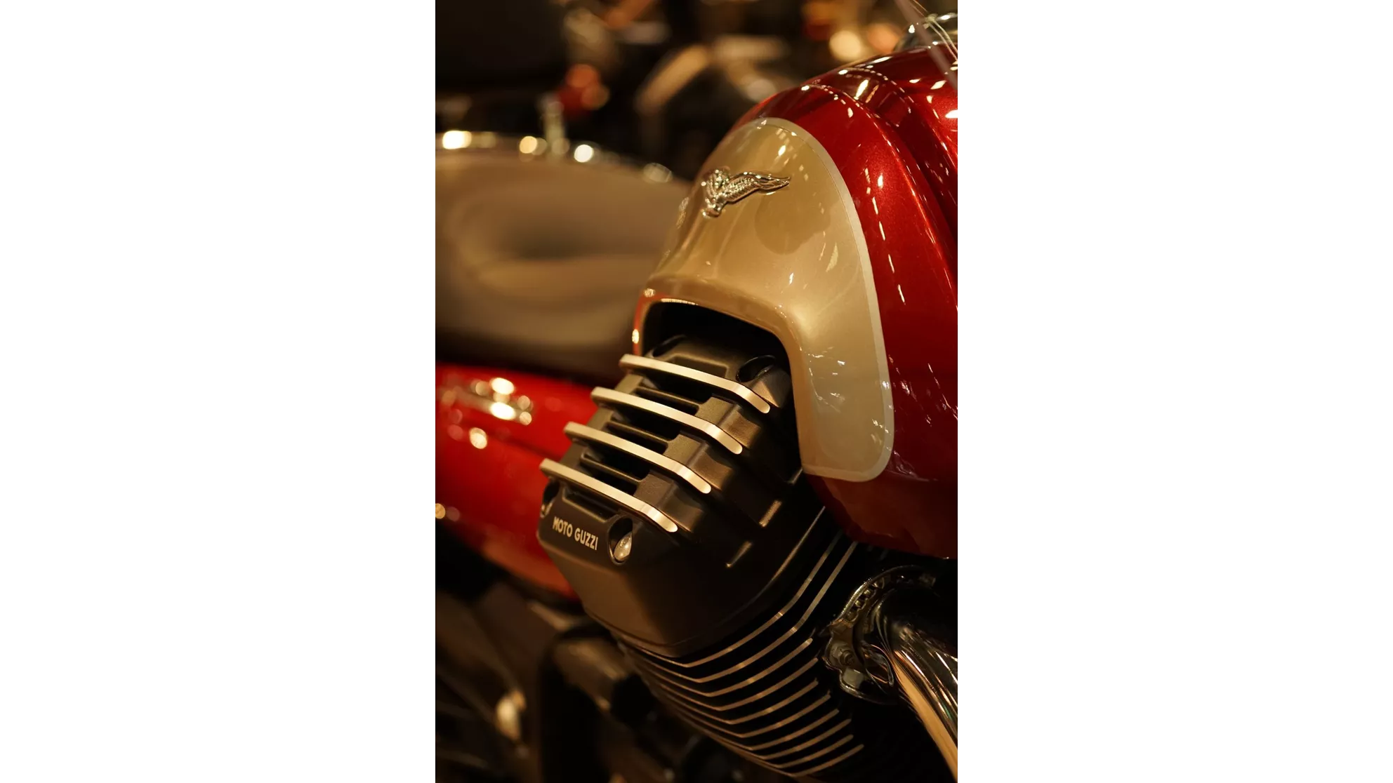 Moto Guzzi California 1400 Touring SE - Obraz 3