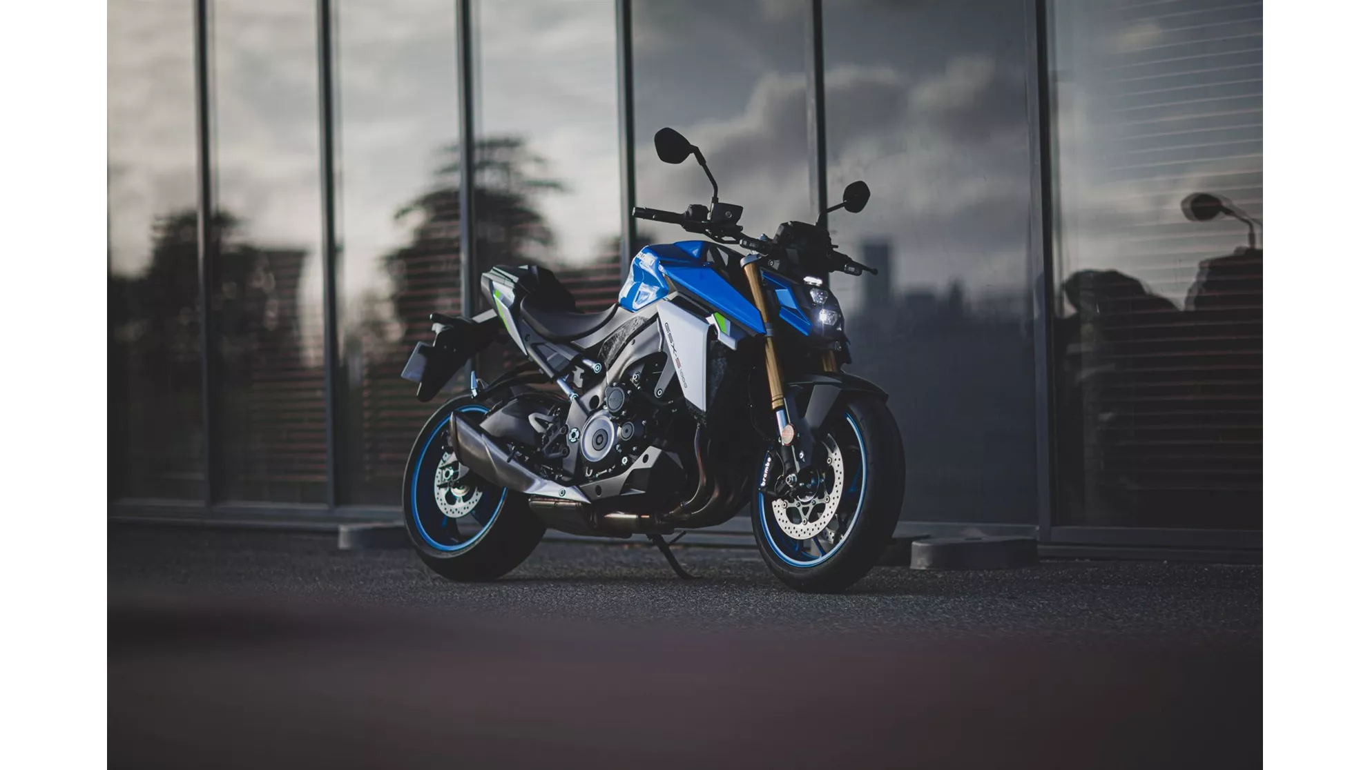 Suzuki GSX-S1000 - Image 4 Suzuki GSX-S1000 - Image 4