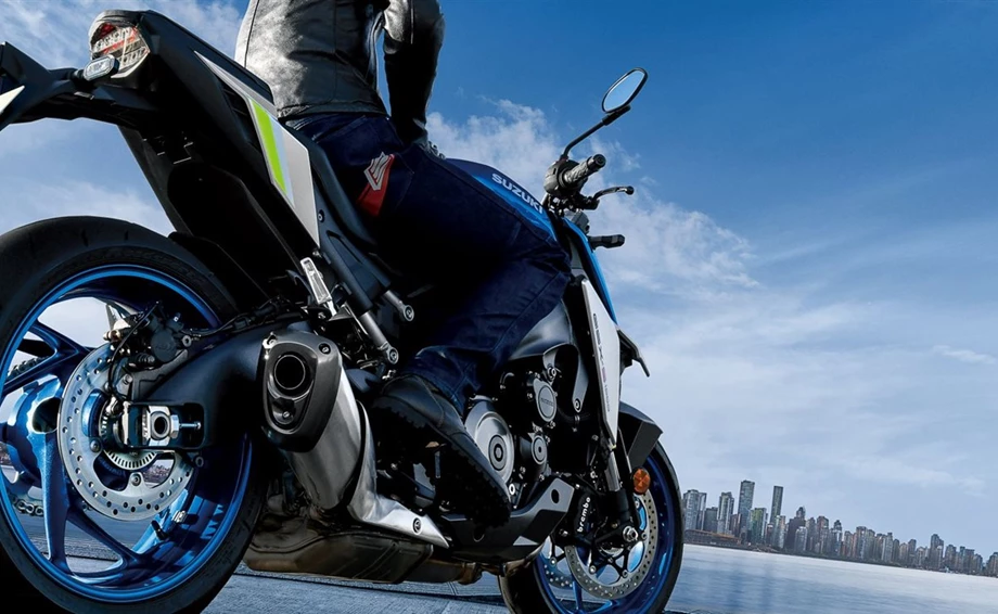 Suzuki GSX-S1000 Bild 17: Suzuki GSX-S1000