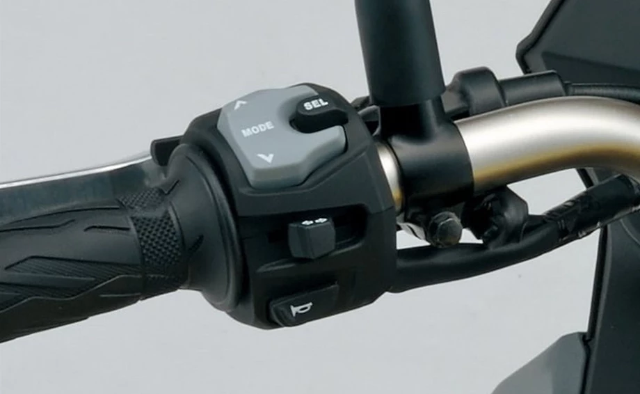 Suzuki V-Strom 650 XT Bild 10: Suzuki V-Strom 650 XT