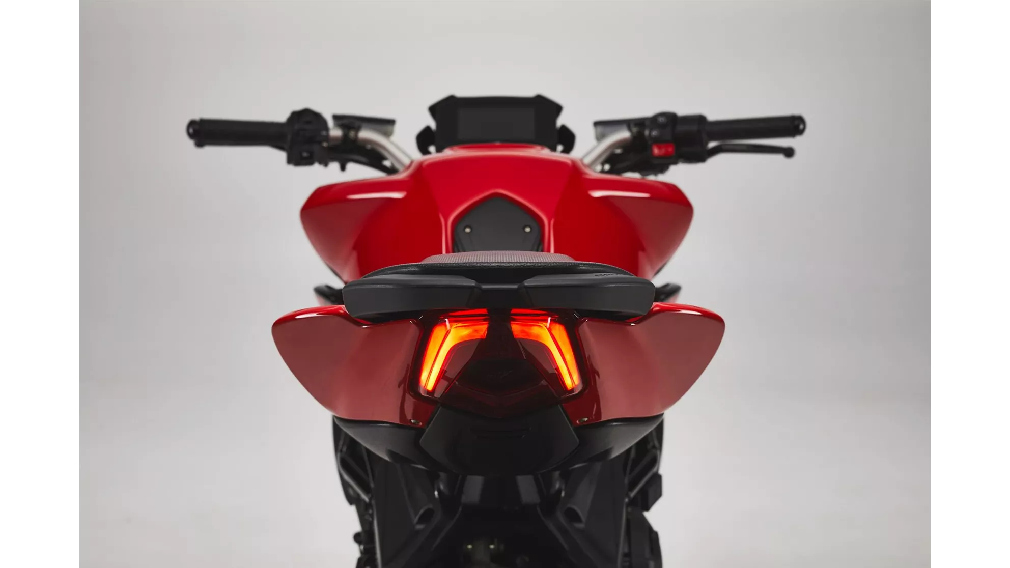 MV Agusta Brutale 800 Rosso - Image 8 MV Agusta Brutale 800 Rosso - Image 8