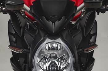 MV Agusta Brutale 800 Rosso 2021 - Bild 18 MV Agusta Brutale 800 Rosso 2021 - Bild 18