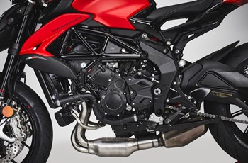 MV Agusta Dragster 800 Rosso 2021 - Bild 14