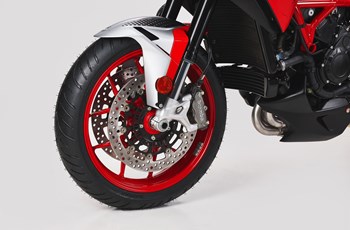 MV Agusta Turismo Veloce 800 RC SCS 2021 - Bild 10