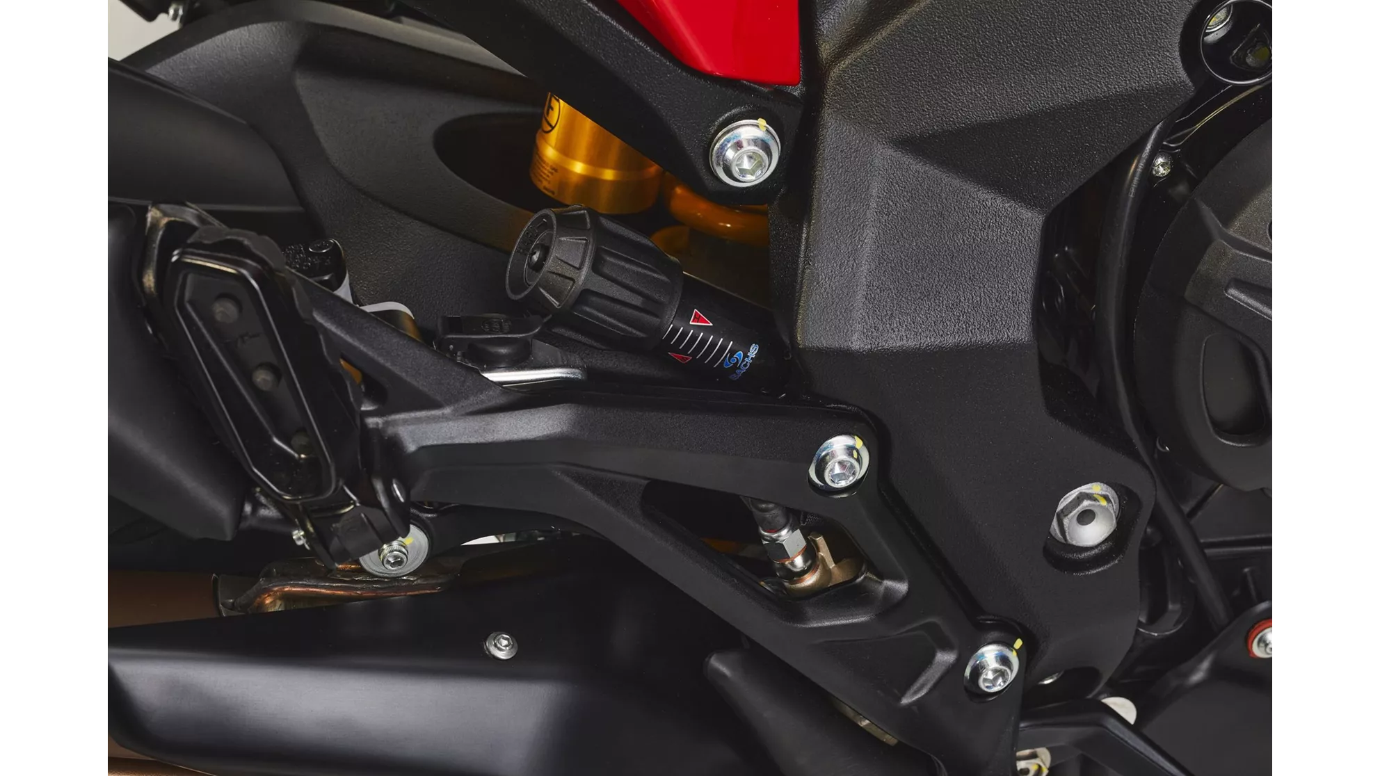 MV Agusta Turismo Veloce 800 Rosso - Image 15 MV Agusta Turismo Veloce 800 Rosso - Image 15