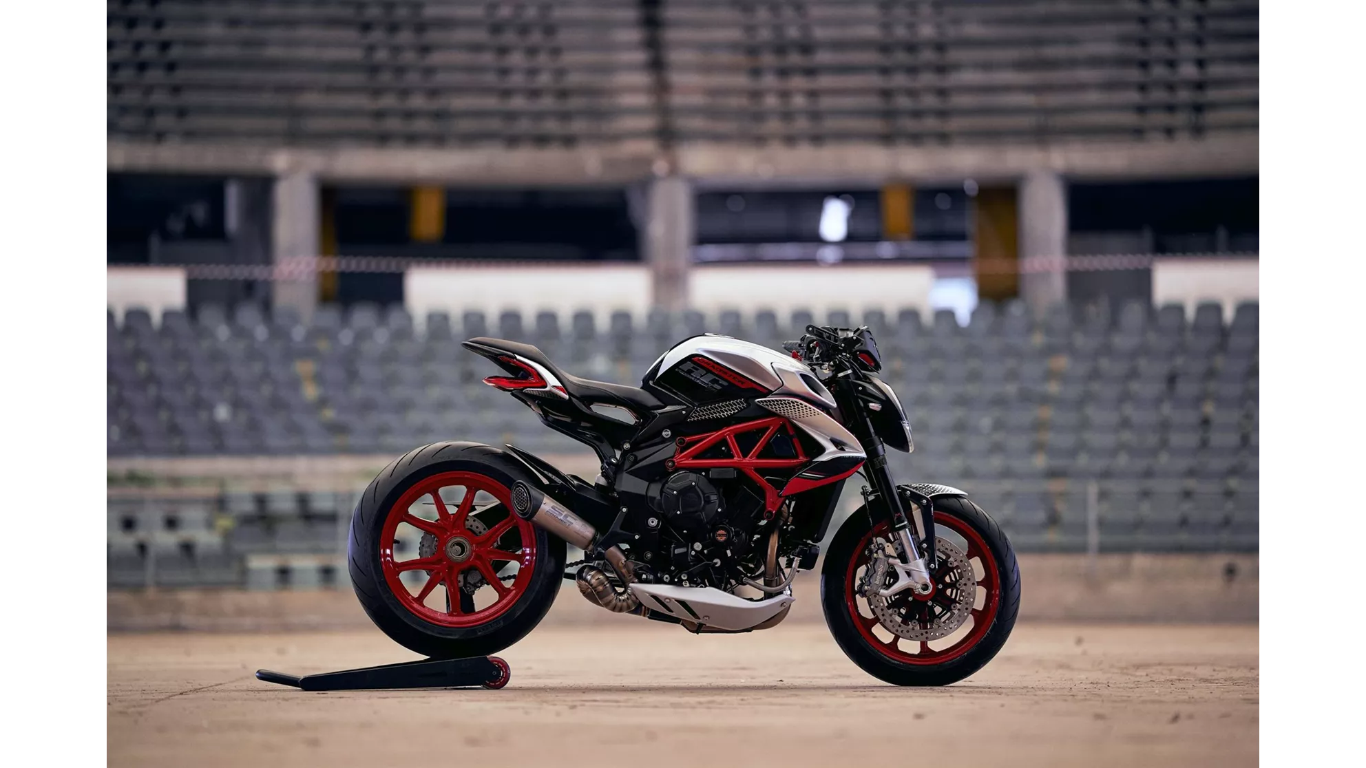MV Agusta Dragster 800 RC SCS - Image 20 MV Agusta Dragster 800 RC SCS - Image 20