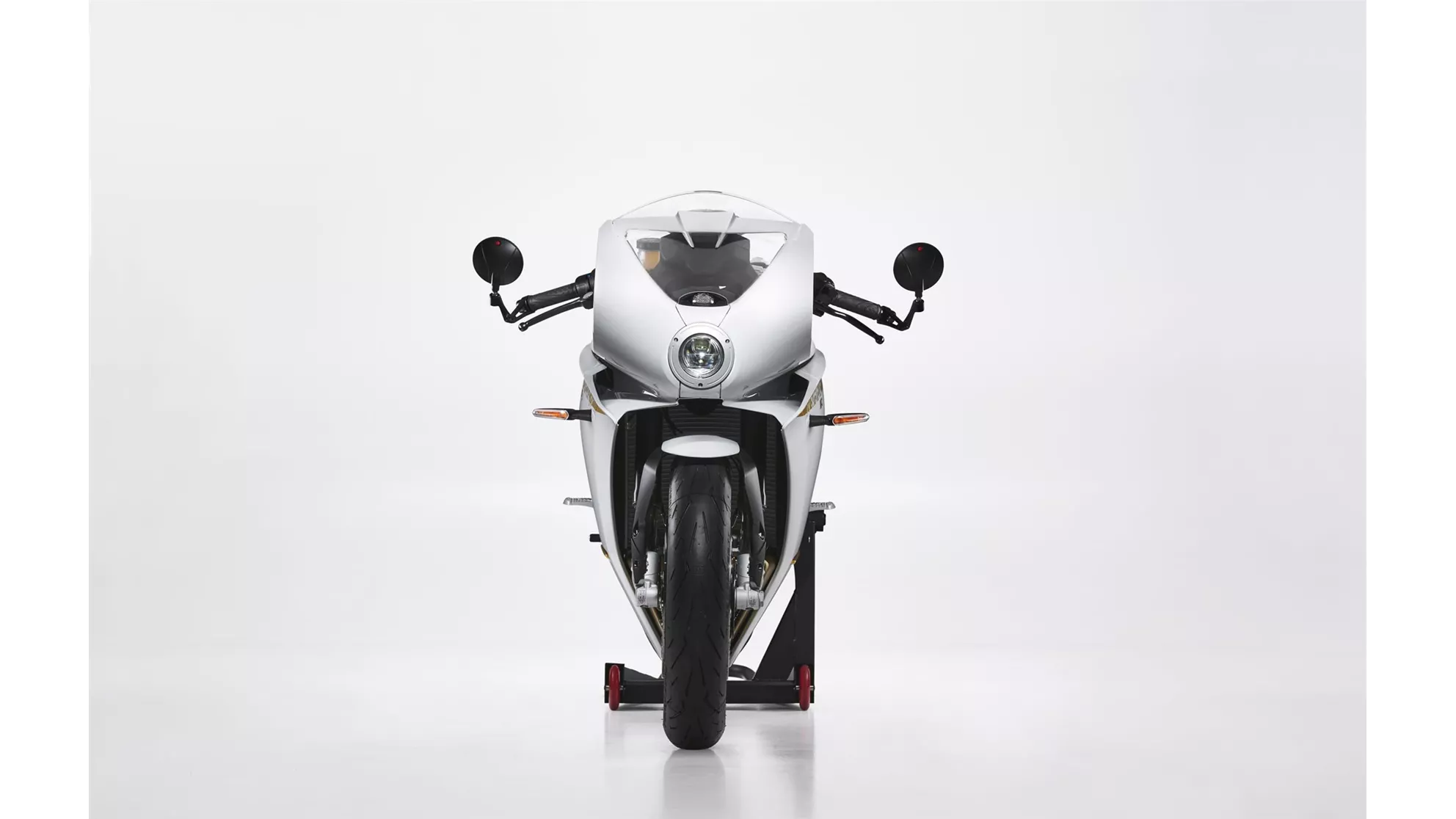 MV Agusta Superveloce 800 S - Image 3 MV Agusta Superveloce 800 S - Image 3