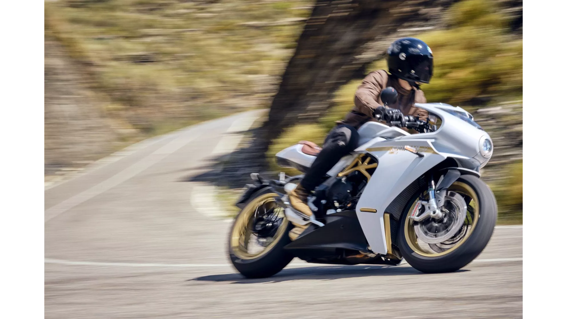 MV Agusta Superveloce 800 S - Image 16 MV Agusta Superveloce 800 S - Image 16