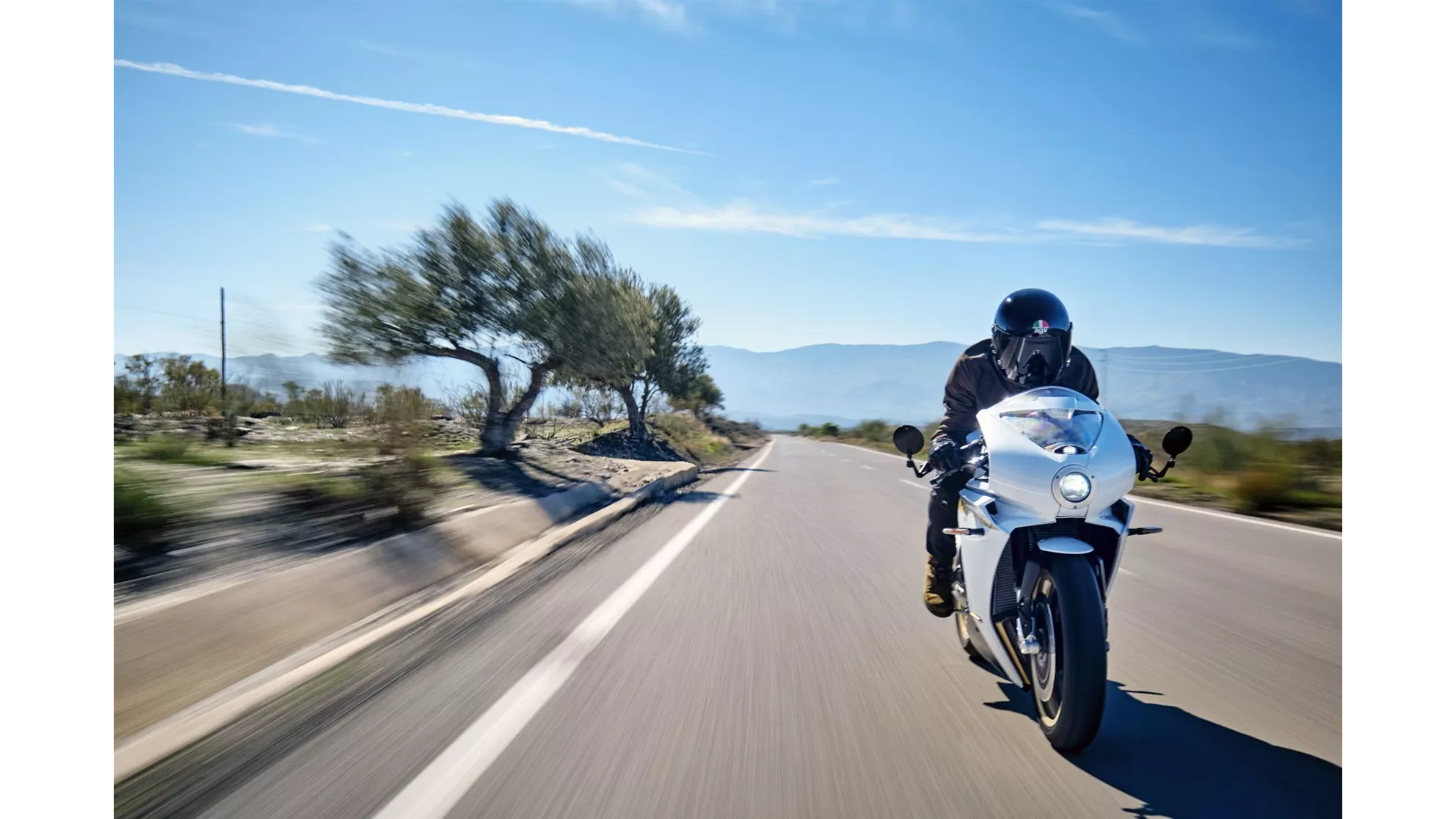 MV Agusta Superveloce 800 S - Image 18 MV Agusta Superveloce 800 S - Image 18