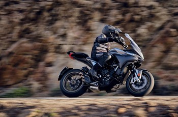 MV Agusta Turismo Veloce 800 Lusso 2021 - Bild 11