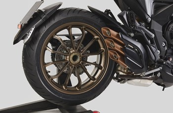 MV Agusta Turismo Veloce 800 Lusso 2021 - Bild 32