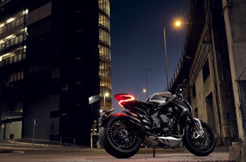 MV Agusta Dragster 800 RR 2021 - Bild 10