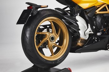 MV Agusta Superveloce 800 2021 - Bild 15