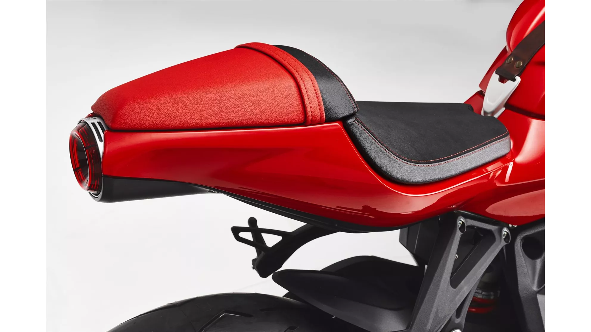 MV Agusta Superveloce 800 - Image 19 MV Agusta Superveloce 800 - Image 19