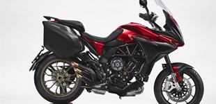 MV Agusta Turismo Veloce 800 Lusso SCS 2021 vs MV Agusta Turismo Veloce 800 RC SCS 2023