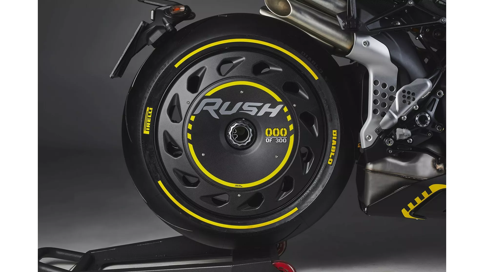 MV Agusta Rush 1000 - Image 6 MV Agusta Rush 1000 - Image 6