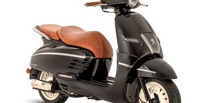 Peugeot Django 50 4T 2021 vs Honda Vision 110 2015