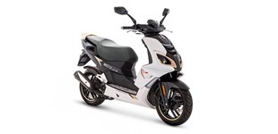 Peugeot Speedfight 4 50 Sportline 2021 vs Keeway RY6 45 2010