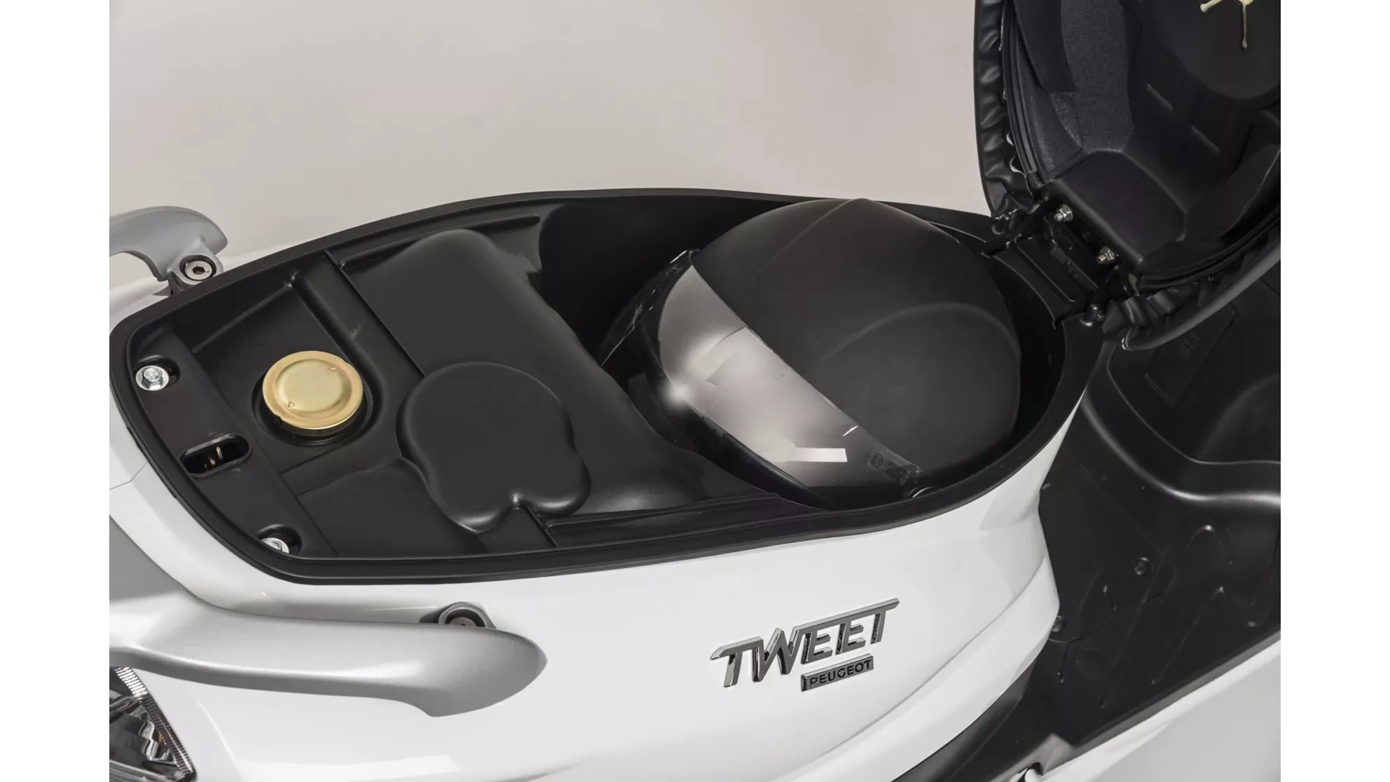 Peugeot Tweet 50 - Image 10 Peugeot Tweet 50 - Image 10
