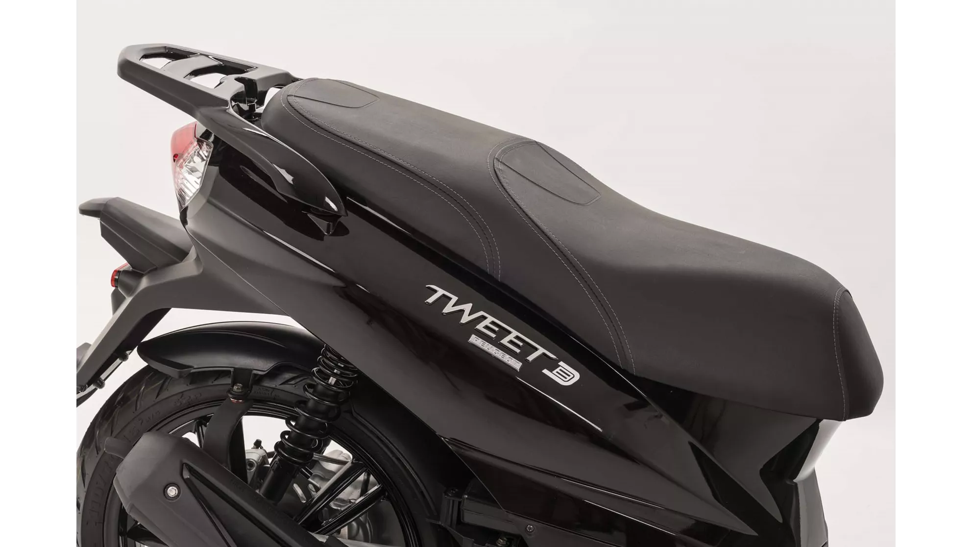 Peugeot Tweet 125 Active - Image 15 Peugeot Tweet 125 Active - Image 15