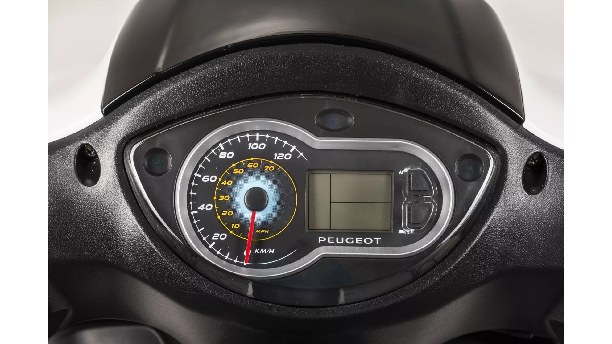 Peugeot Tweet 125 Active - Image 24 Peugeot Tweet 125 Active - Image 24