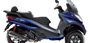 Piaggio MP3 500 Sport Advanced 2021 vs Vespa GTS 125 2022