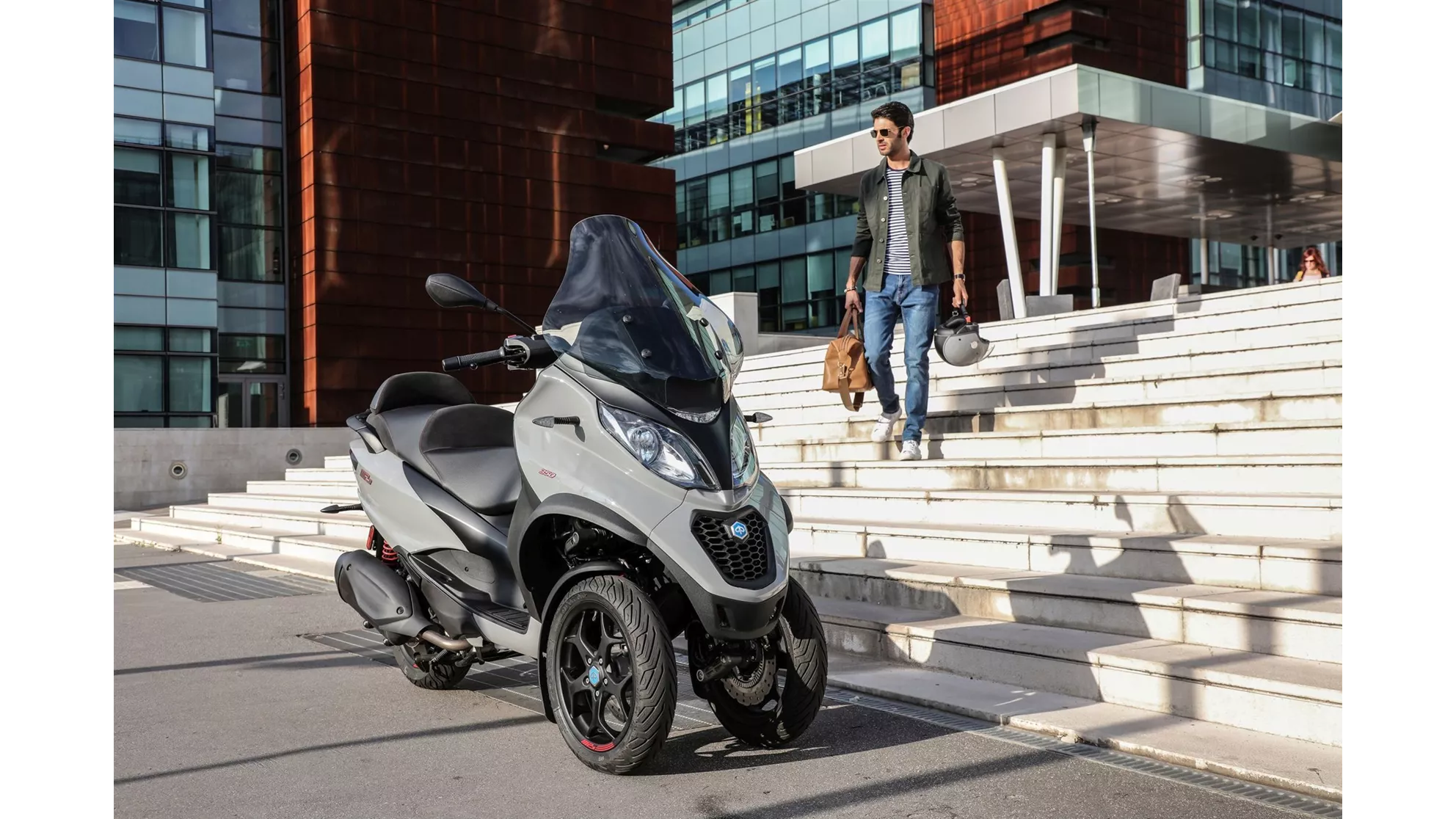 Piaggio MP3 350 ABS-ASR Sport - Image 19 Piaggio MP3 350 ABS-ASR Sport - Image 19