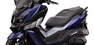 Sym Cruisym 125 2021 vs Voge SR1 125 ABS TCS 2025