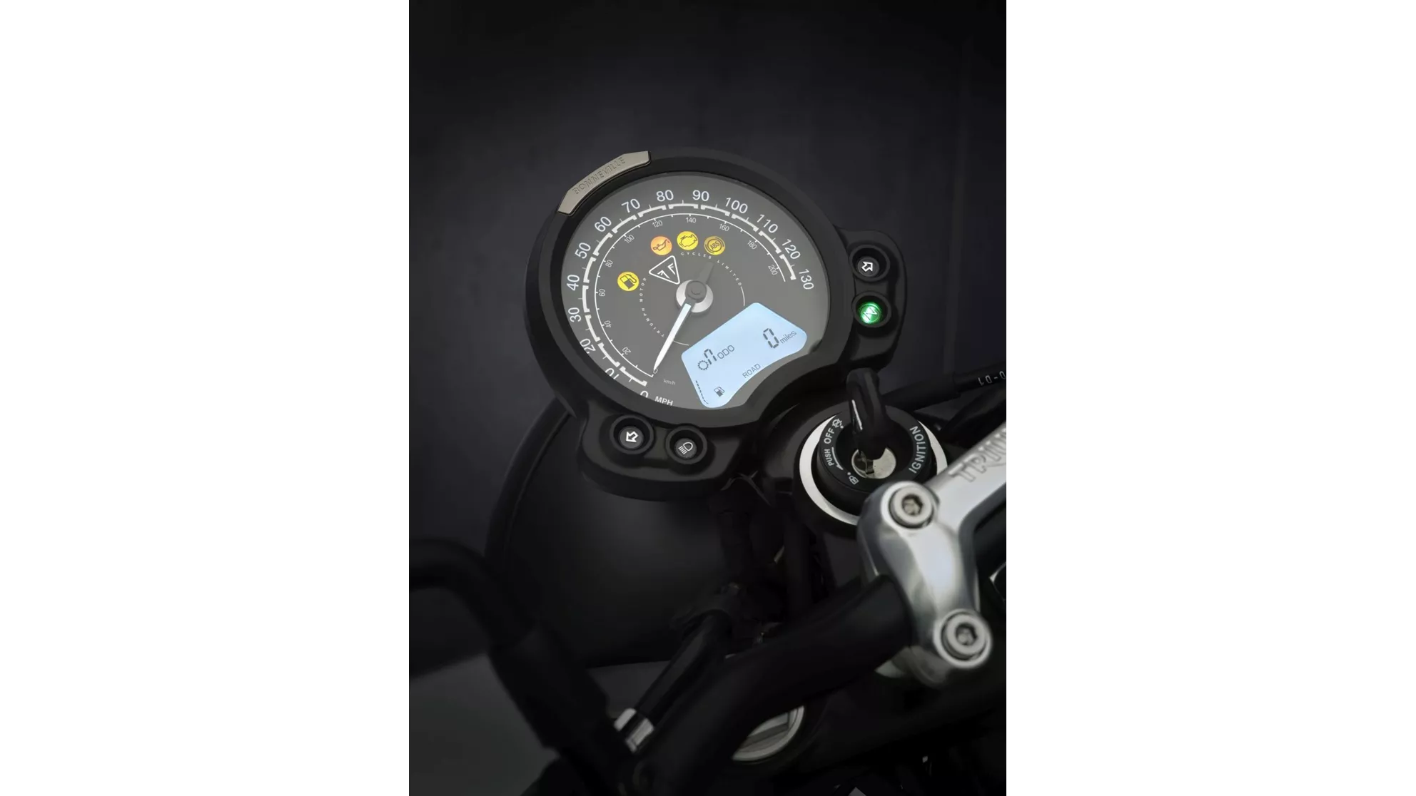 Triumph Street Twin Gold Line Limited Edition - Image 12
