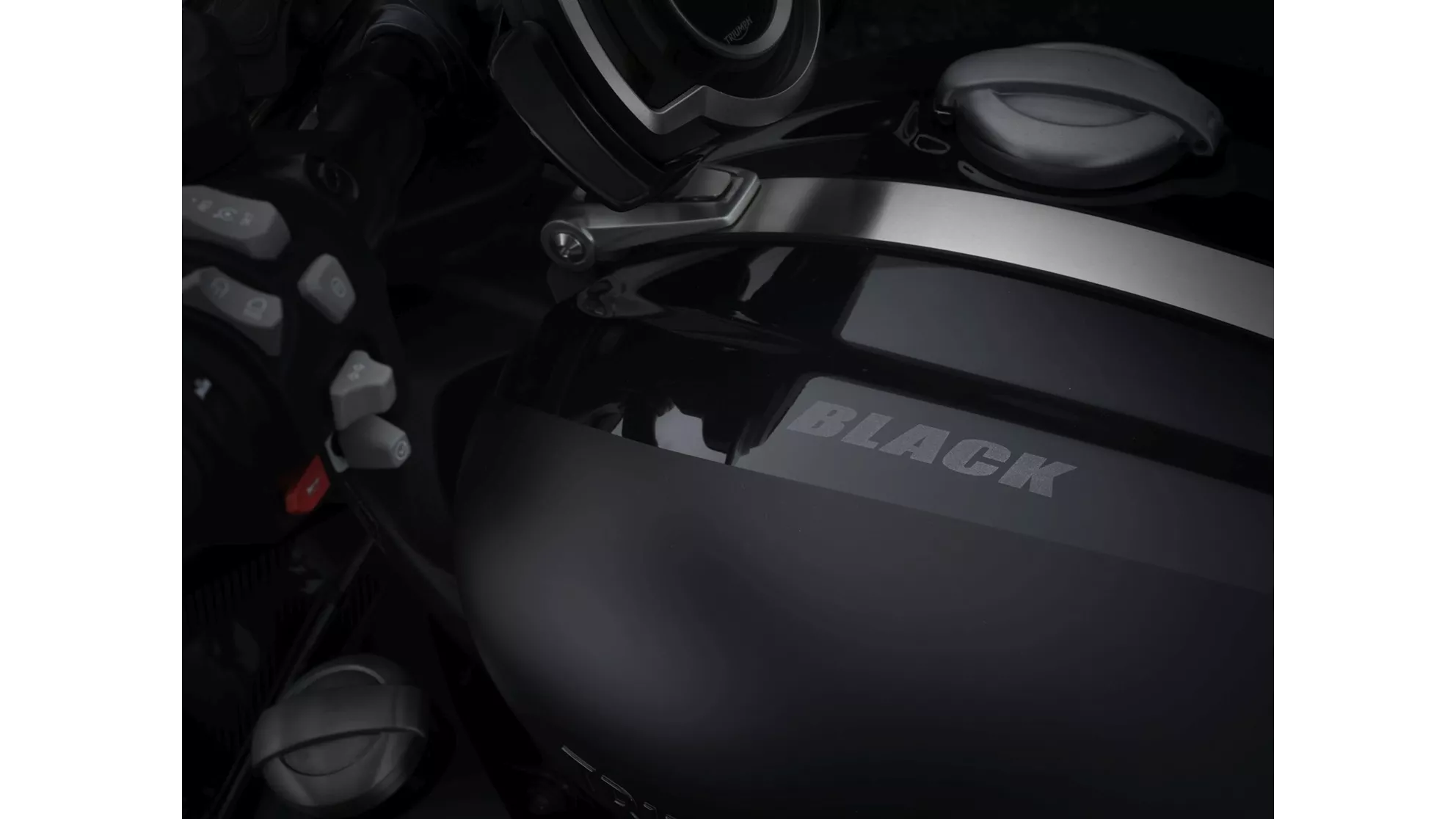 Triumph Rocket 3 R Black - Image 10 Triumph Rocket 3 R Black - Image 10
