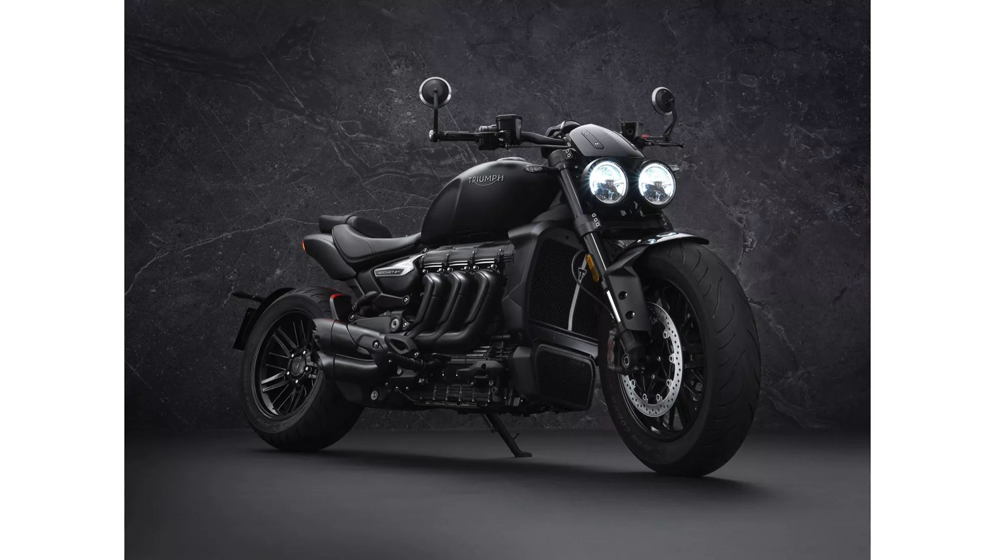 Triumph Rocket 3 R Black - Image 5 Triumph Rocket 3 R Black - Image 5