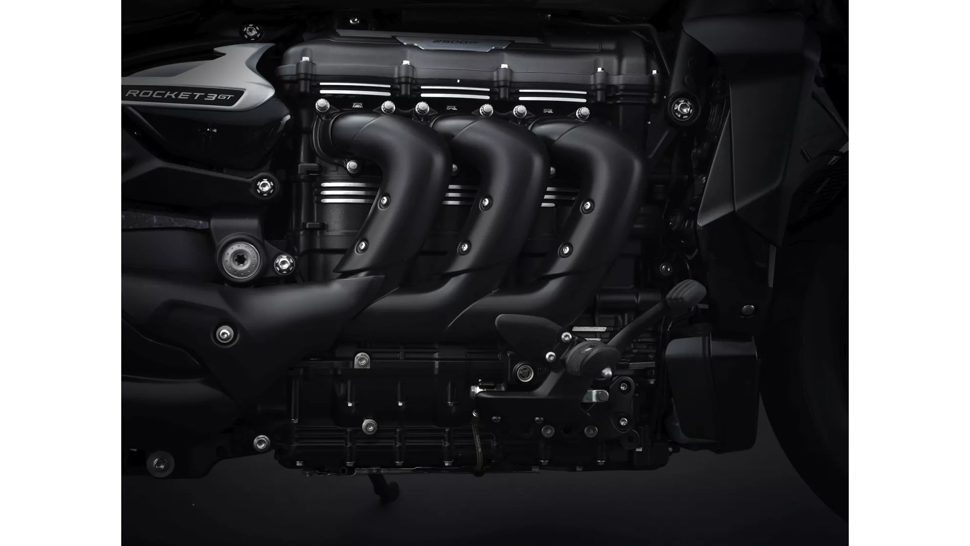 Triumph Rocket 3 GT Triple Black - Image 8 Triumph Rocket 3 GT Triple Black - Image 8