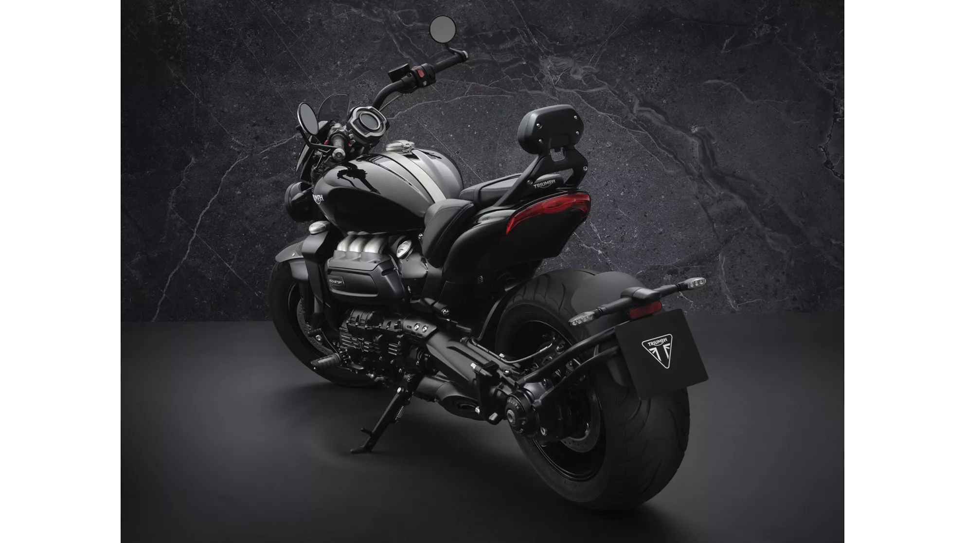 Triumph Rocket 3 GT Triple Black - Image 15 Triumph Rocket 3 GT Triple Black - Image 15