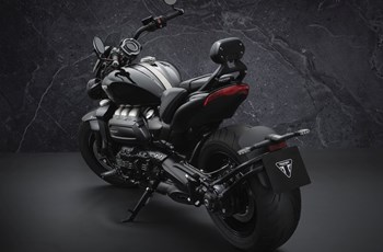 Triumph Rocket 3 GT Triple Black 2021 - Bild 17