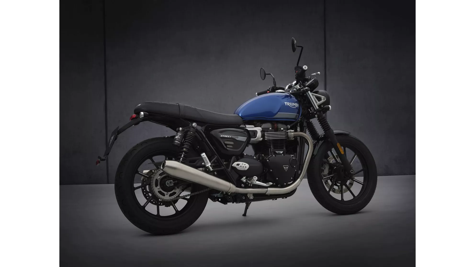 Triumph Street Twin - Image 3 Triumph Street Twin - Image 3