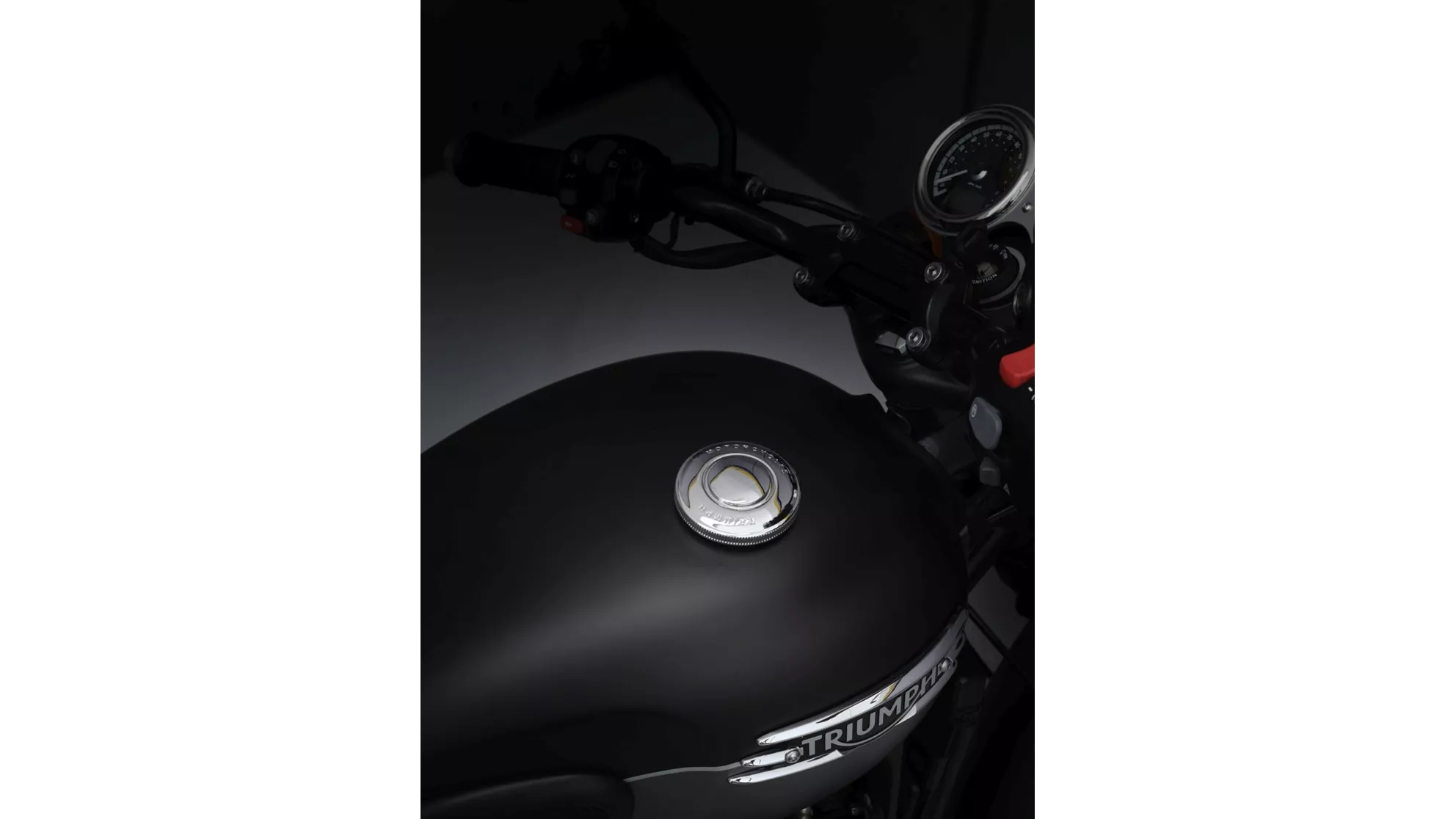 Triumph Bonneville T120 Black - Image 6 Triumph Bonneville T120 Black - Image 6