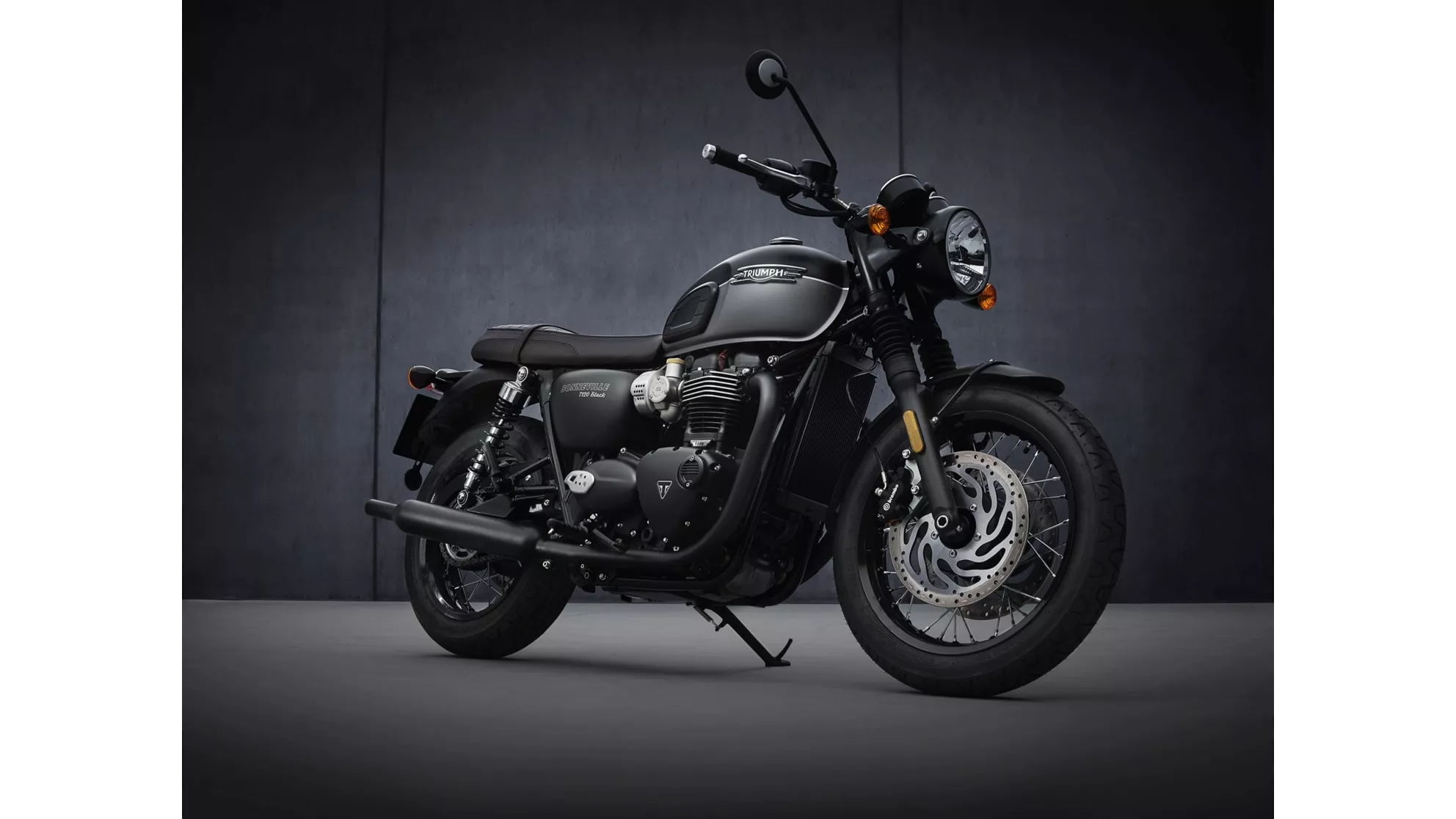 Triumph Bonneville T120 Black - Image 2 Triumph Bonneville T120 Black - Image 2